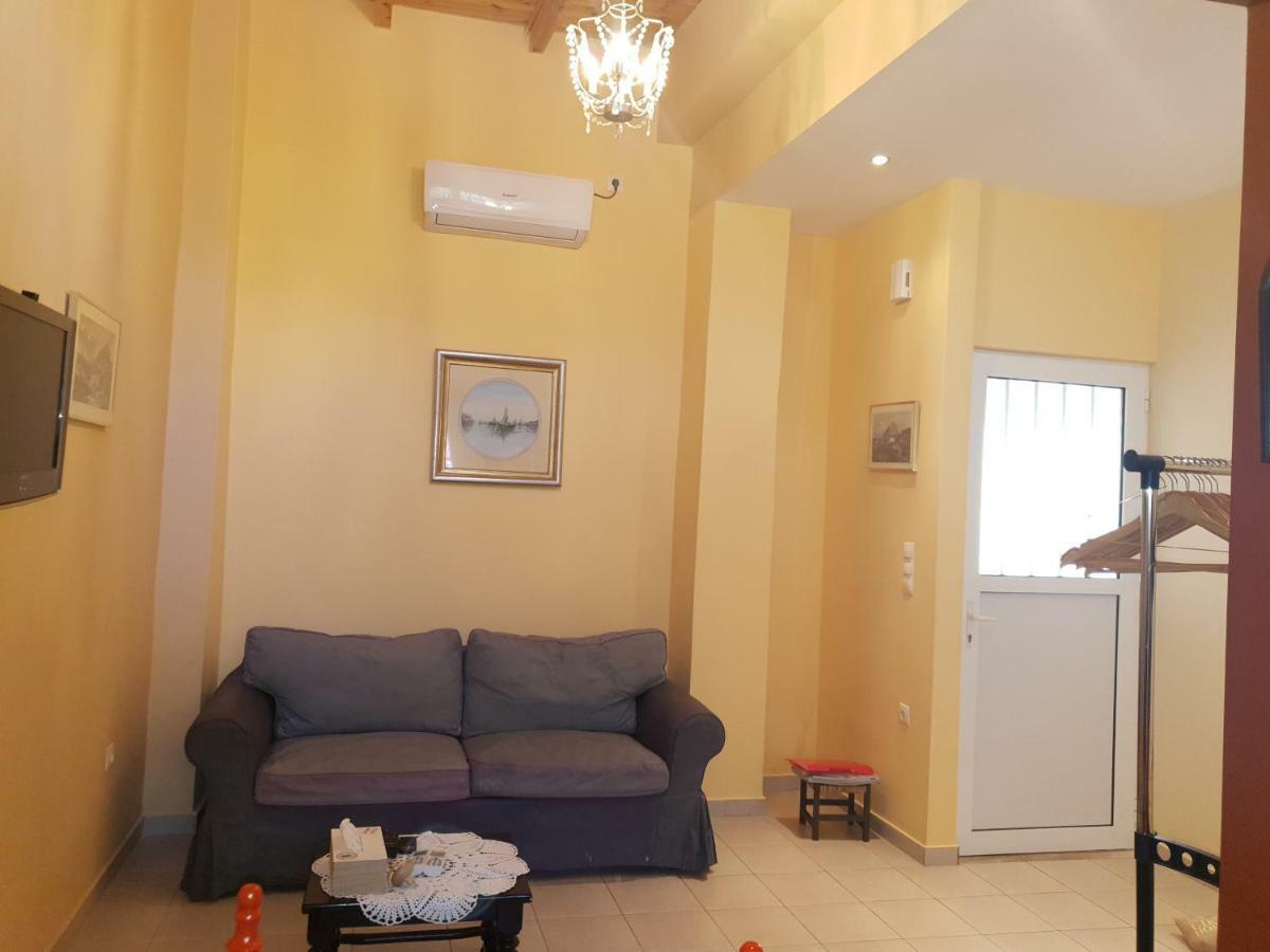 Angeliki'S Apartment Athens Exterior photo
